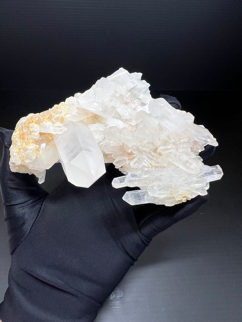 429 マダガスカル産水晶クラスター