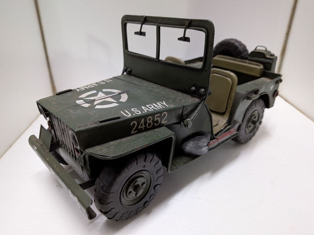 ブリキのジープ　2台