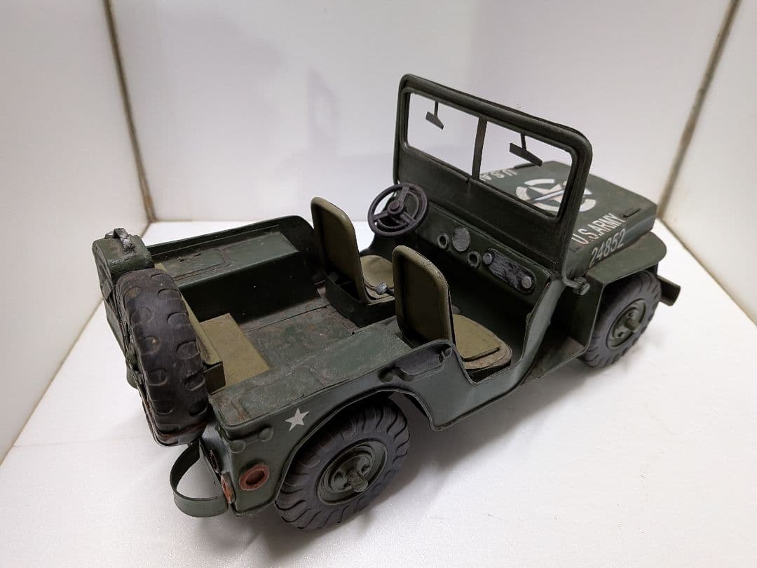 ブリキのジープ　2台