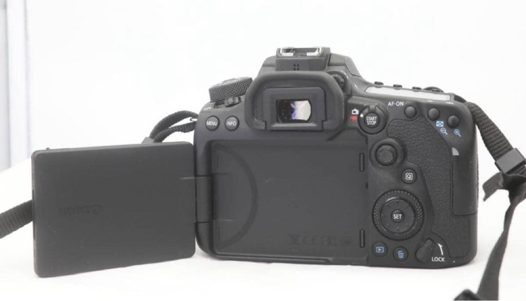 Canon EOS 90D/ EF18-135㎜F3.5-5.6 IS USM