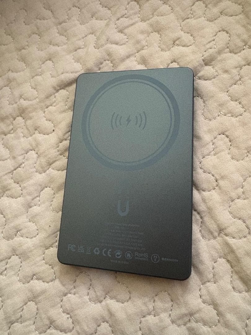超薄型 モバイル バッテリー MagSafe対応 軽量 小型 8000mAh