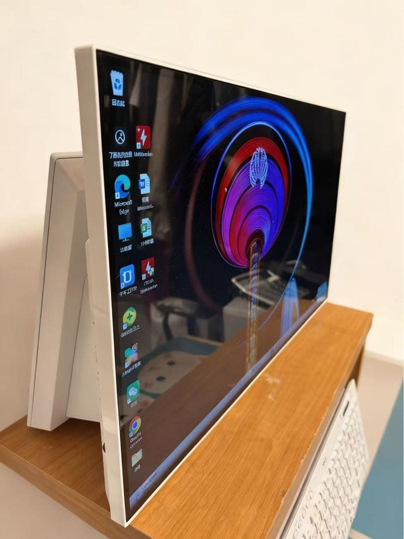 NEC LAVIE A2757/B第10世代i5 / 16GB /SSD 1TB