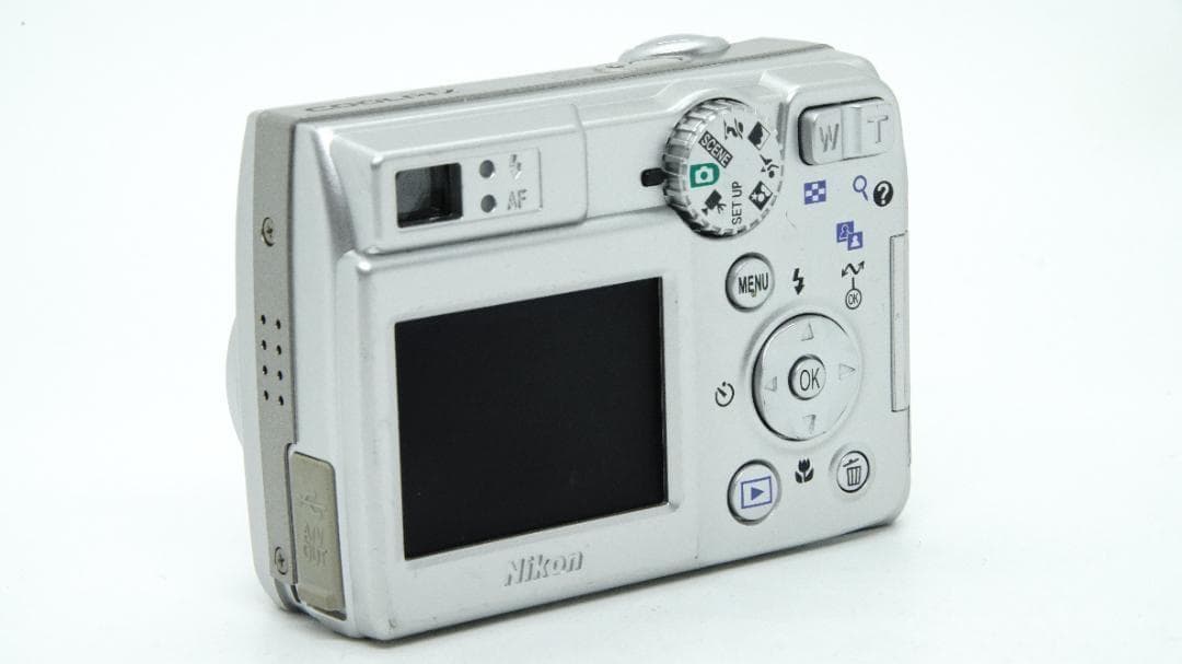 【W2282】 Nikon COOLPIX 7600 ニコン クールピクス