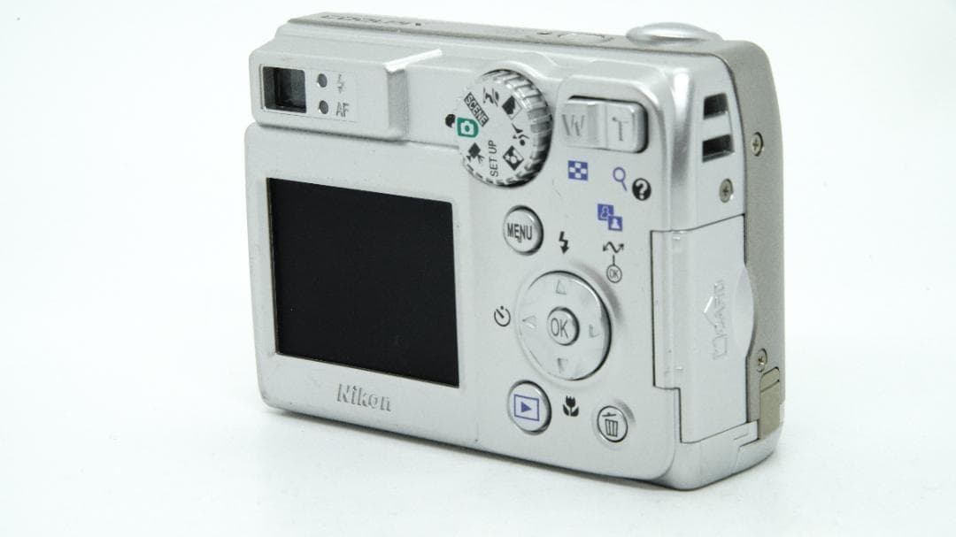【W2282】 Nikon COOLPIX 7600 ニコン クールピクス