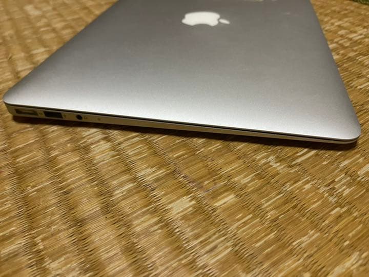 MacBook本体 Apple MacBookAir 13inch 4GB 2012