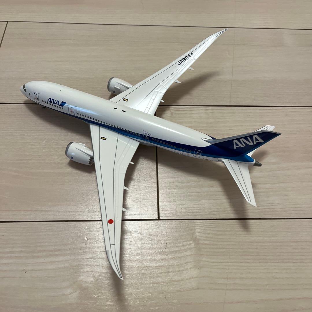 ANA Boeing 787-8モデル 1:200 スケール