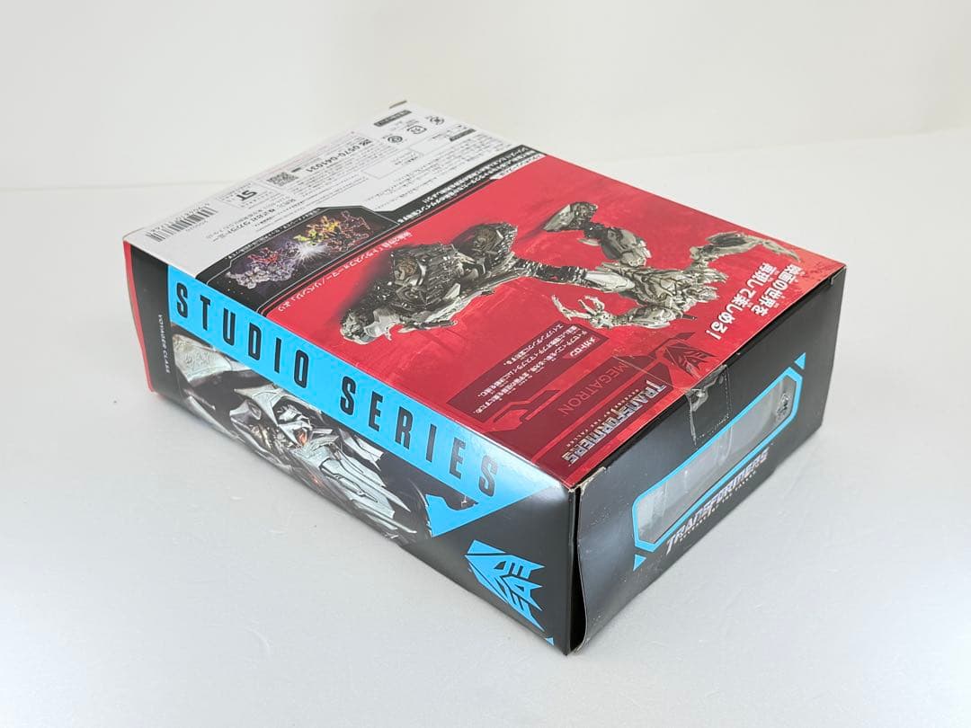 SS-11 スタジオシリーズ メガトロン トランスフォーマー　タカラトミー