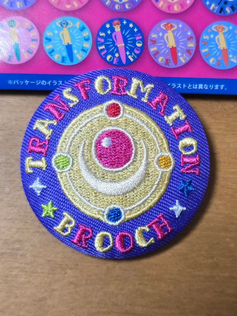 【バラ売り可】セーラームーン 刺繍缶バッジ 5個セット