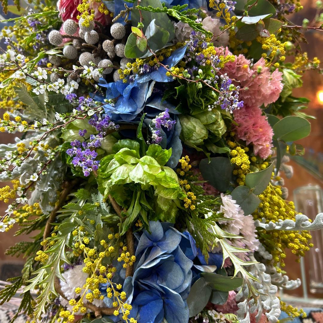 ミモザとプロテアのロングスワッグ