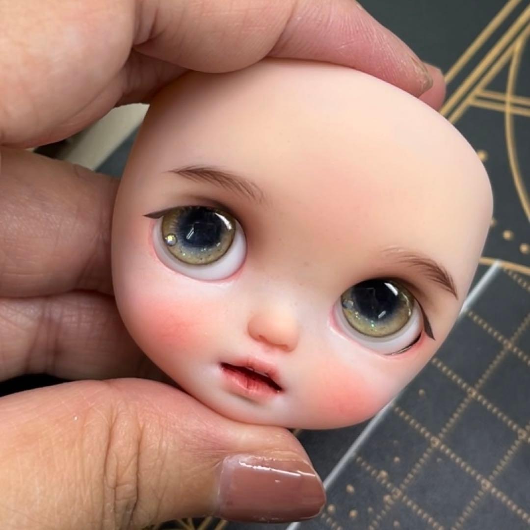 カスタムポップマートブライス  人気海外作家様 かわいい 幼い 天使のような