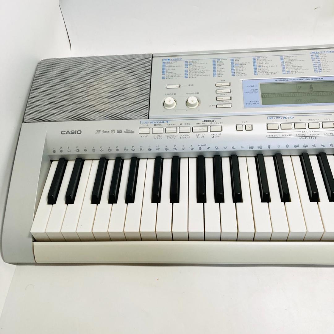 Casio カシオ 光ナビゲーションキーボード LK-207　61鍵盤