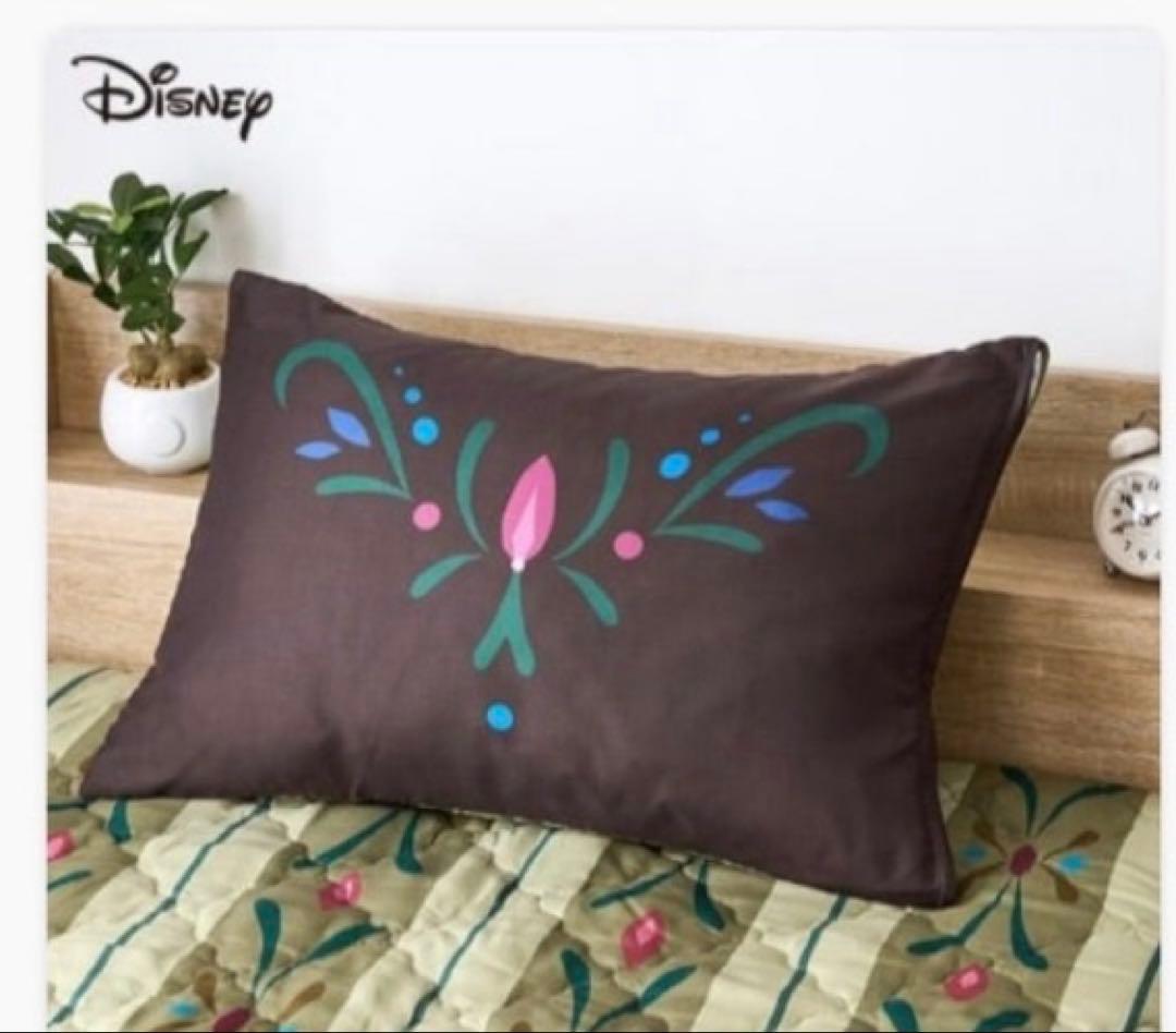 アナ雪　しまむら　布団　敷きパット　枕カバー　アナ　エルサ　4点セット