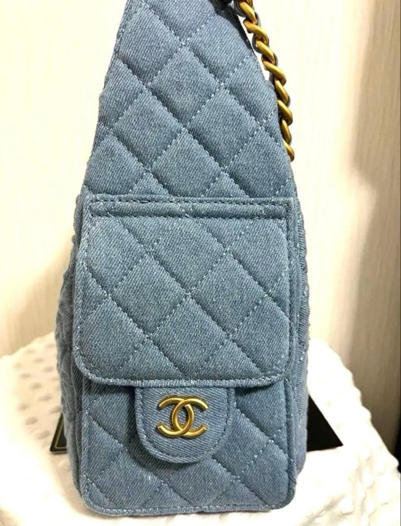 CHANEL ミニウォッシュド デニムショルダーバッグノベルティ