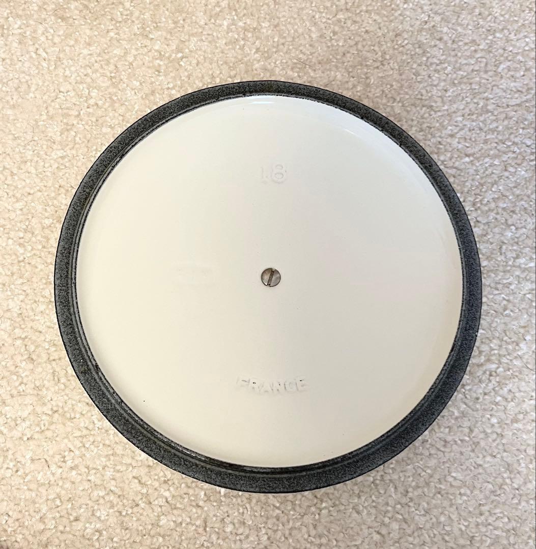 n*i様 ほぼ新品★Le Creuset マルミット18cmホワイト白系 両手鍋