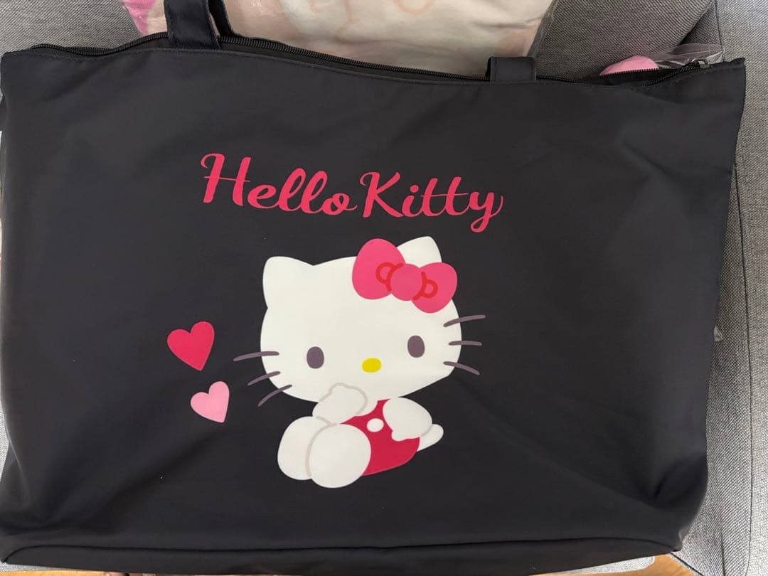 【値下げしました】サンリオ　ハローキティ福袋　抜き取り無し