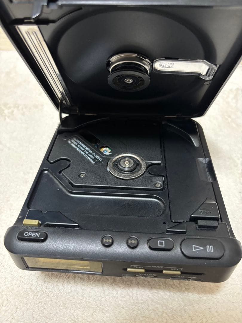 動作確認済　SONY Discman ポータブルCDプレーヤー D-20 日本製