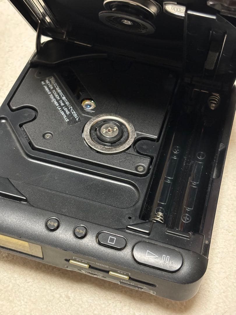 動作確認済　SONY Discman ポータブルCDプレーヤー D-20 日本製
