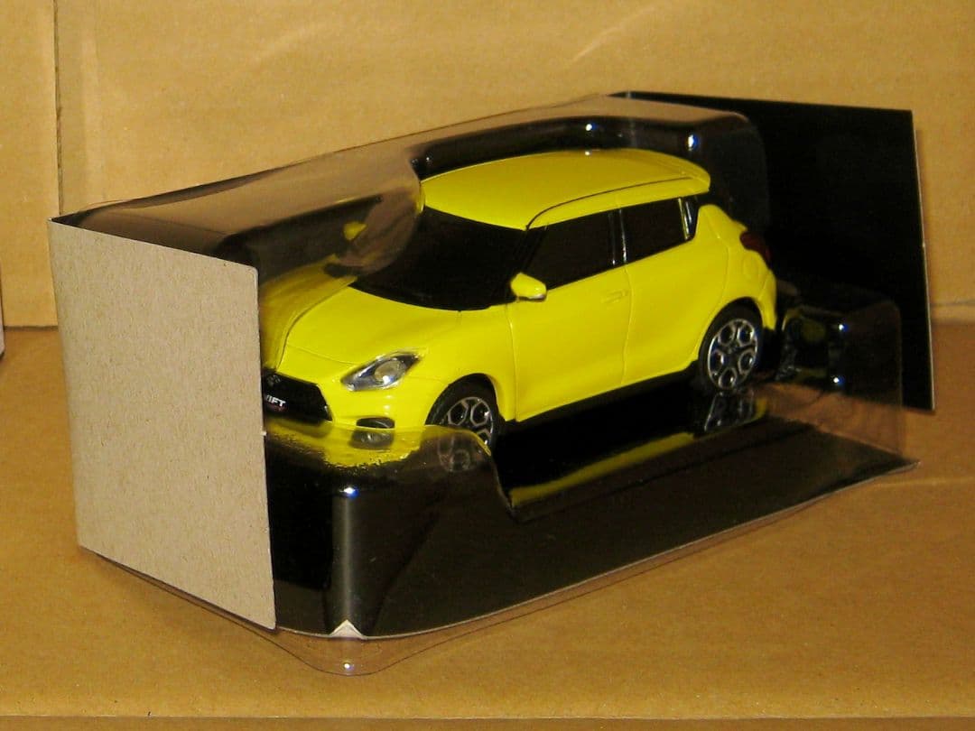 ミニカー SUZUKI 1/43 SWIFT SPORT PULL BACK CAR