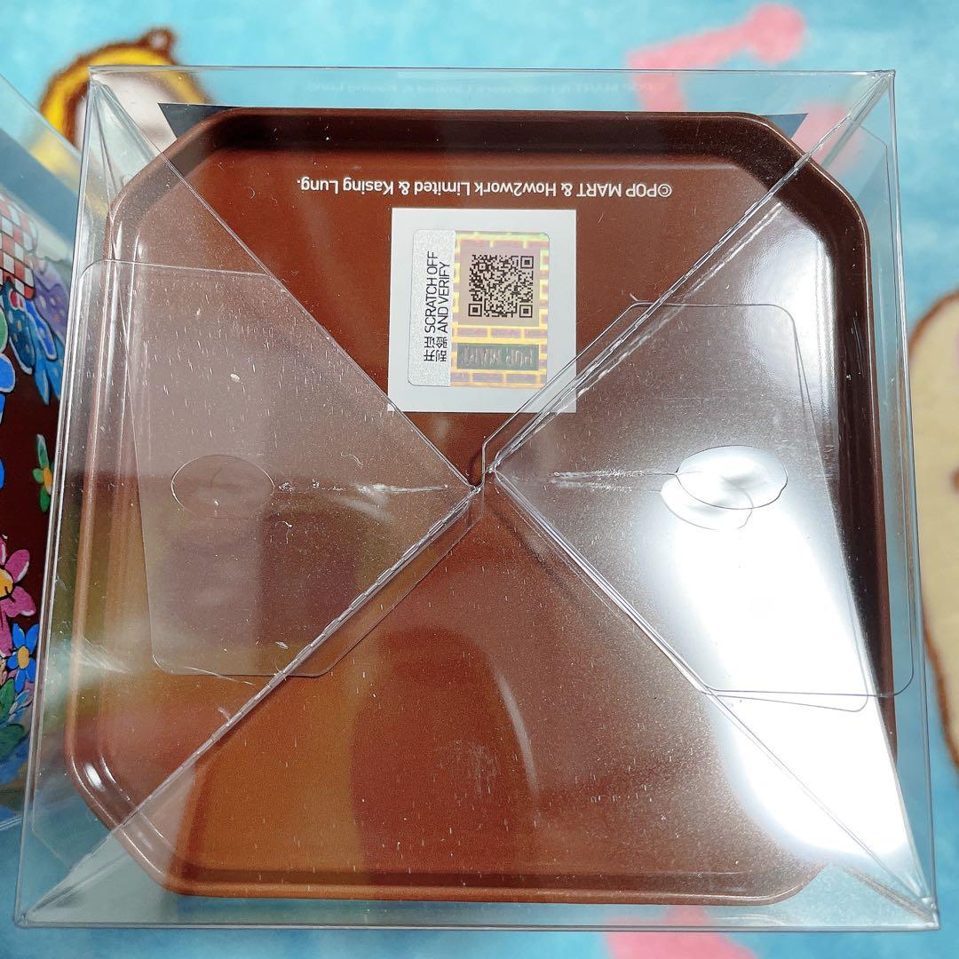 ゴディバ　ラブブ　コラボ缶　ポップマート