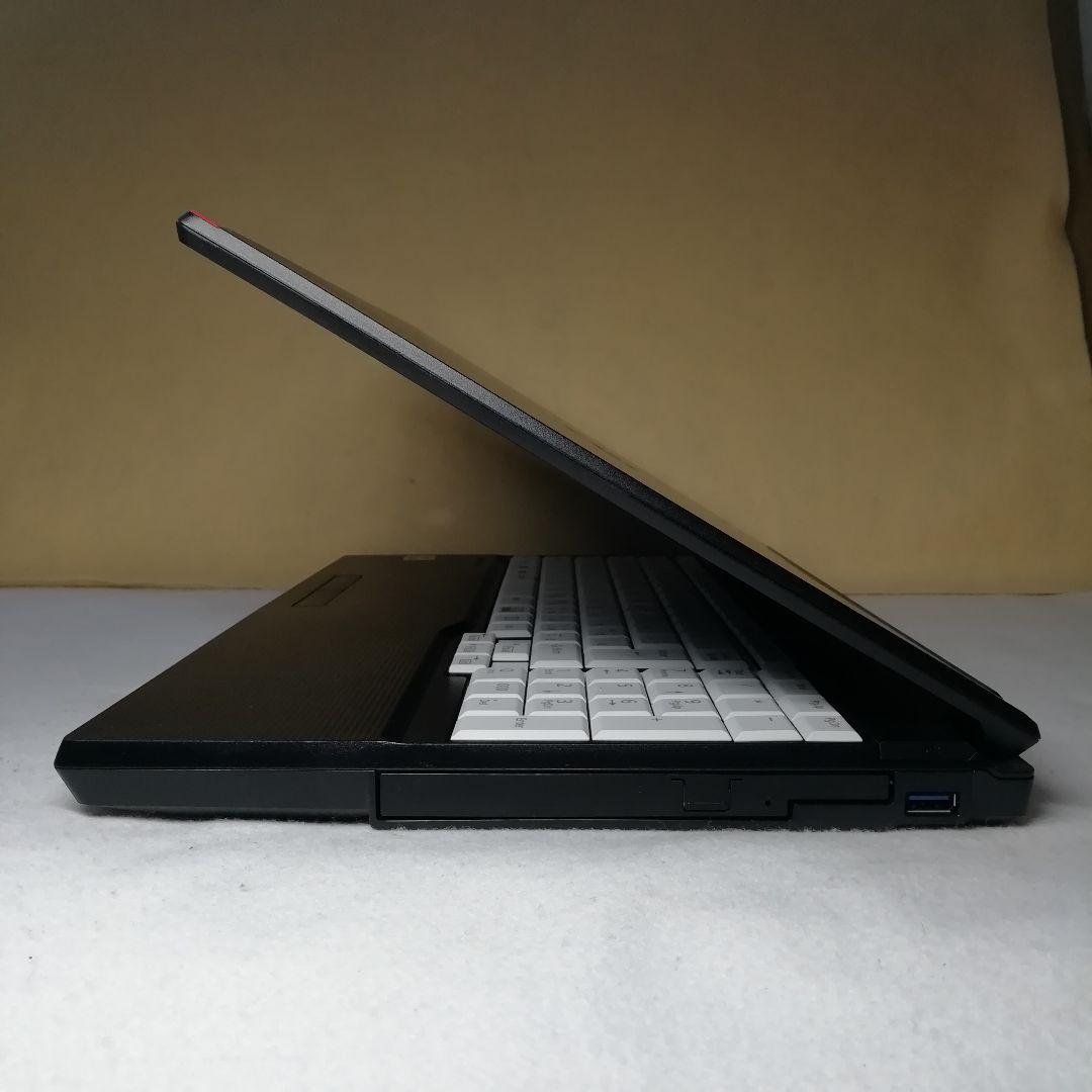 富士通　LIFEBOOK A5510/FX　16GB　SSD 　ノートPC　中古