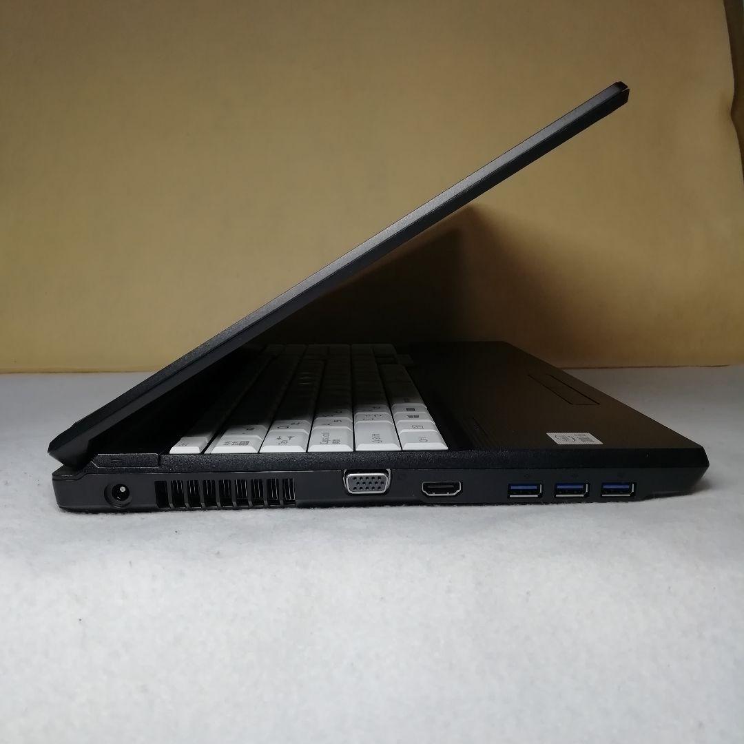 富士通　LIFEBOOK A5510/FX　16GB　SSD 　ノートPC　中古