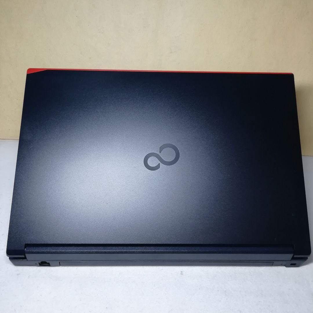 富士通　LIFEBOOK A5510/FX　16GB　SSD 　ノートPC　中古