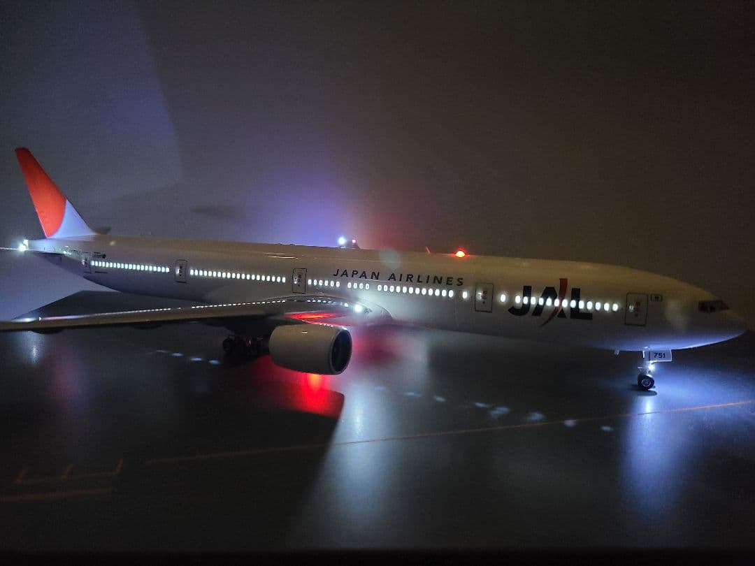 JAL BOEING 777-300 LED仕様完成品