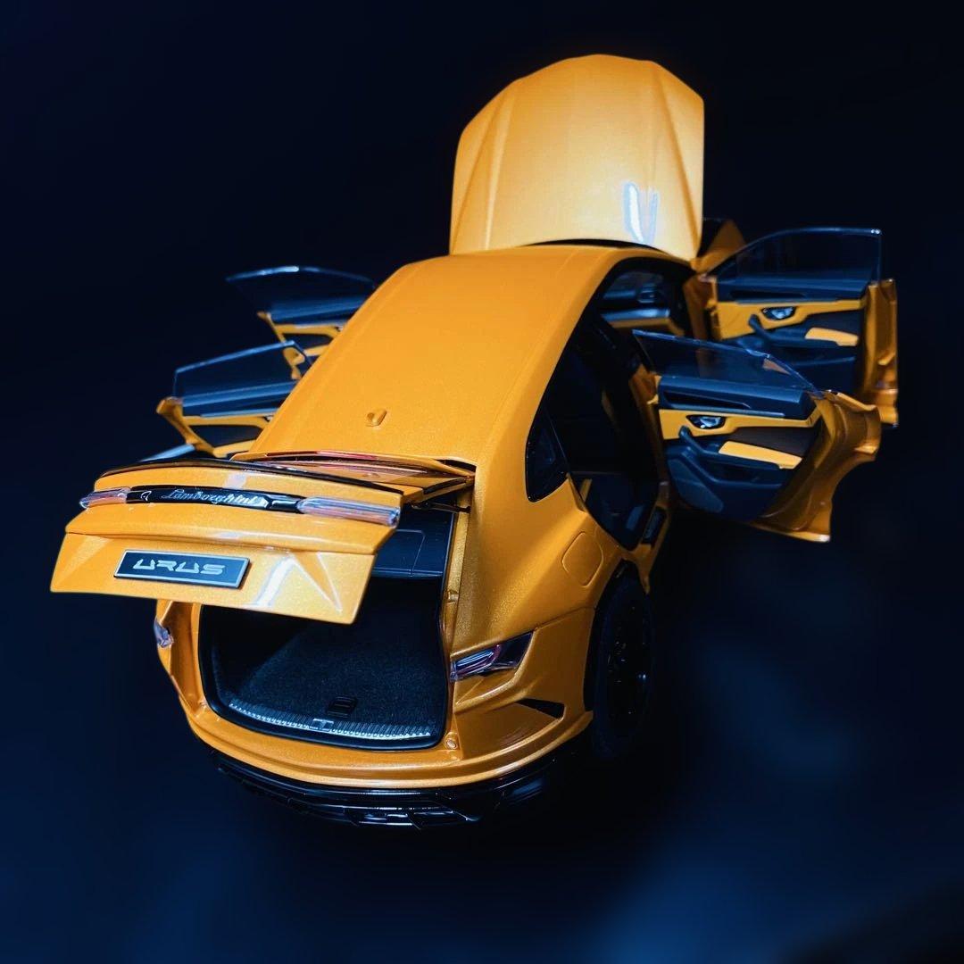 AUTOart 1/18 ランボルギーニ ウルス イエロー