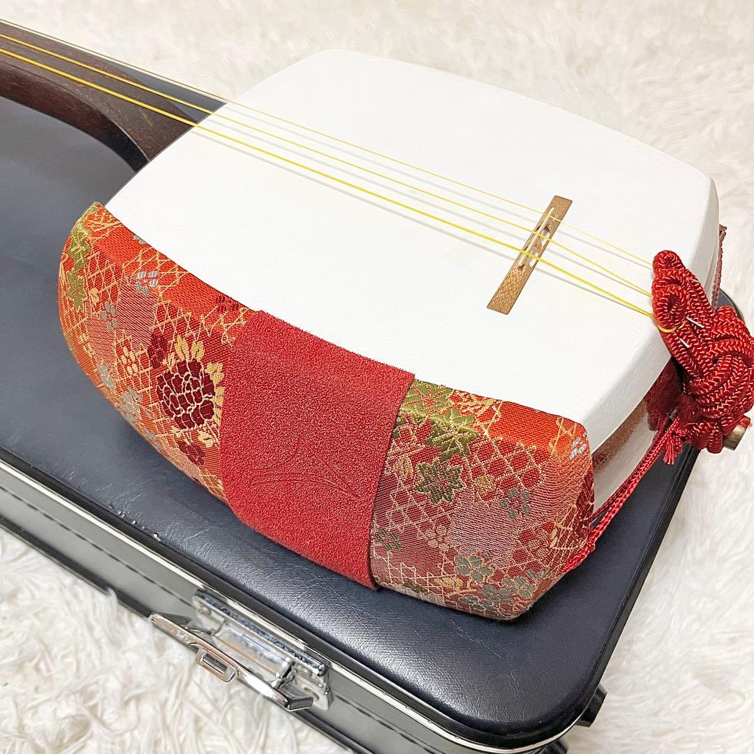 【美品】 紅木 中棹三味線 棹幅約2.5cm ハードケース付 音出し確認済み