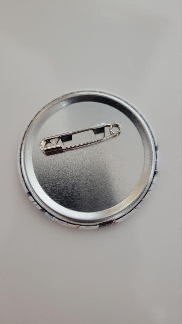 雪ミク　2018　アニメイト特典　廃盤　希少　タンチョウ巫女　希少　缶バッジ