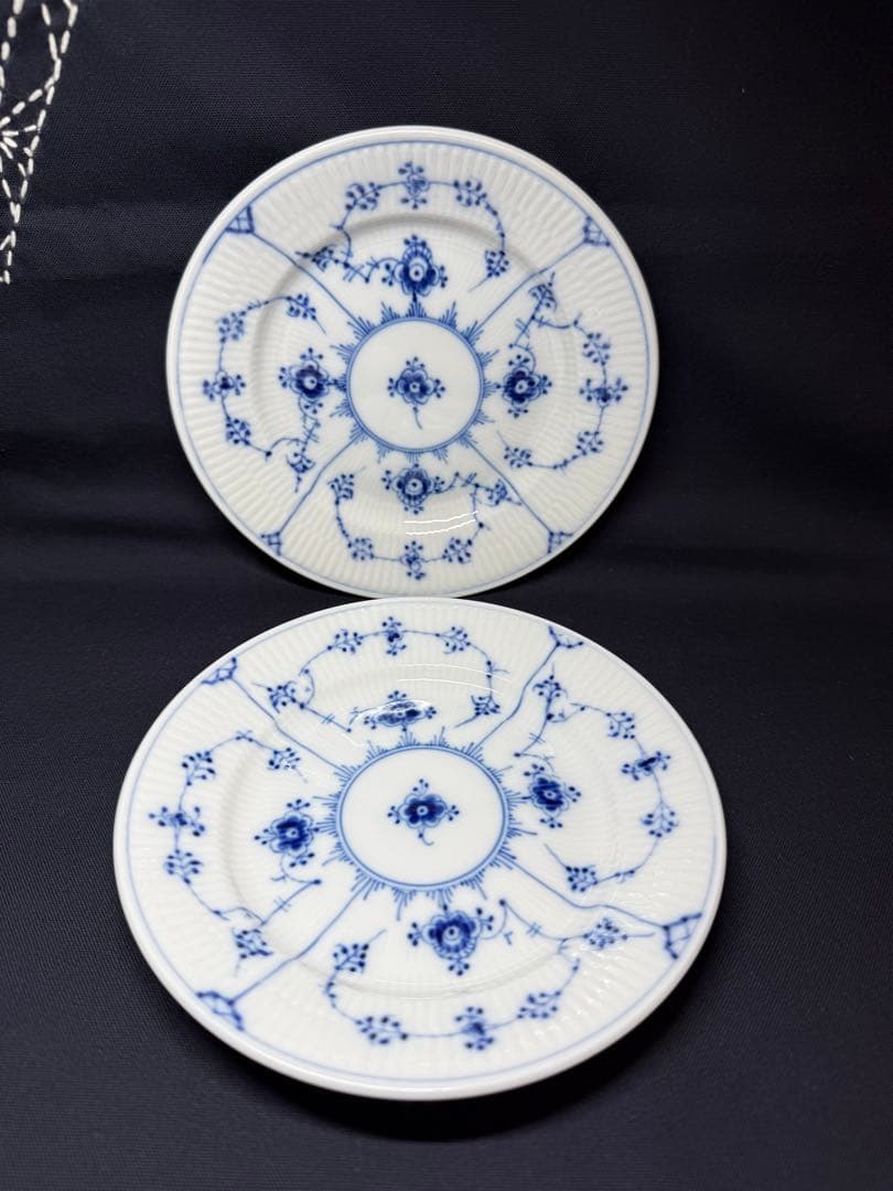 ロイヤルコペンハーゲン ブルーフルーテッド　プレーン15.6cm2枚