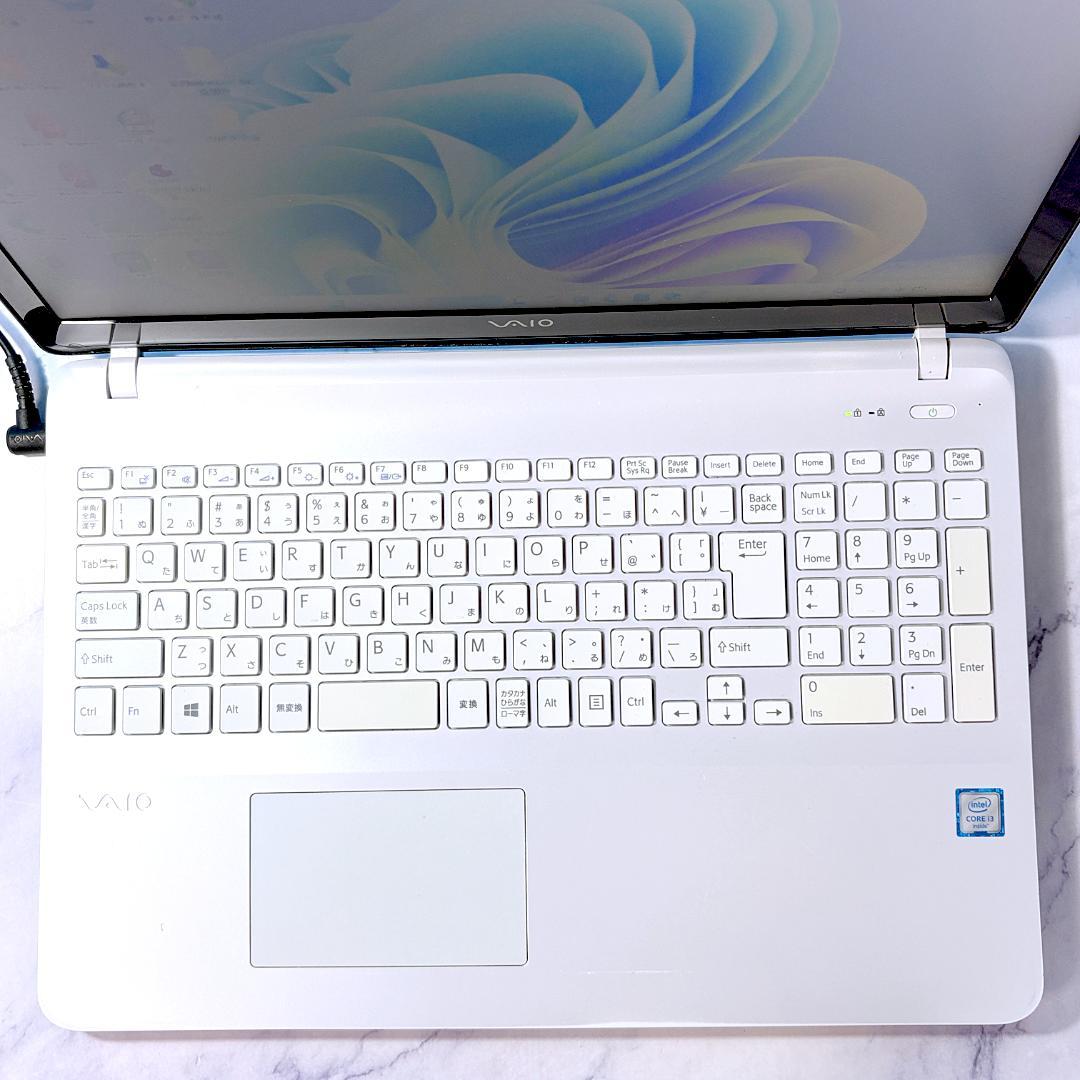 【限定価格】バイオ！カメラ・DVDマルチ・ホワイト ノートパソコン Win11