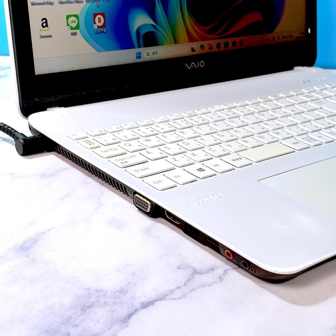 【限定価格】バイオ！カメラ・DVDマルチ・ホワイト ノートパソコン Win11