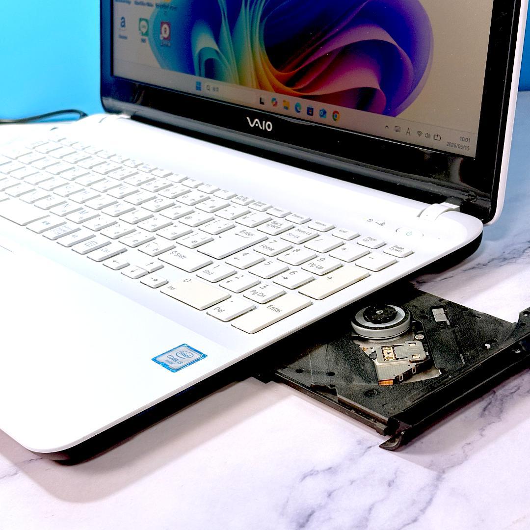 【限定価格】バイオ！カメラ・DVDマルチ・ホワイト ノートパソコン Win11