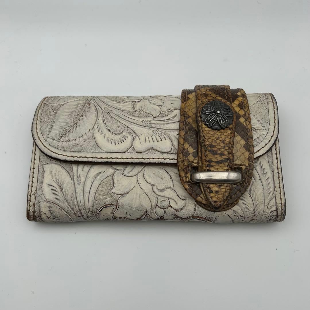 アルズニ　レザー　サイフ　カービング　ホワイト　パイソン　ALZUNI