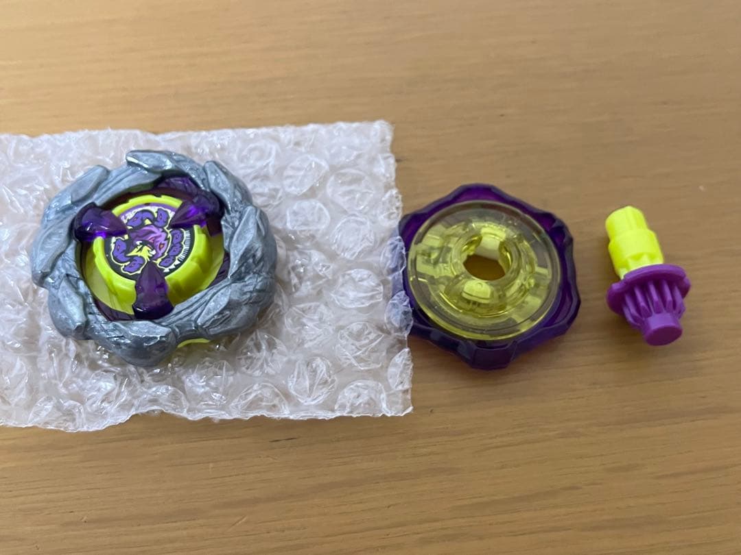 ベイブレードx オロチクラスタ6-60LF　未使用　ベイコード付き