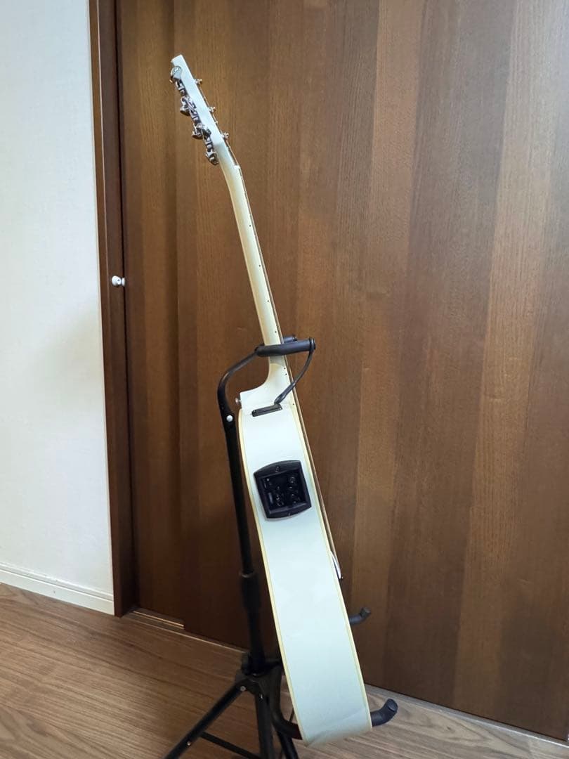 YAMAHA apx 600 VWビンテージホワイト エレアコ アコギ ケース付