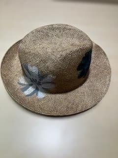 Exquisite J H457　ハンドペイントハット