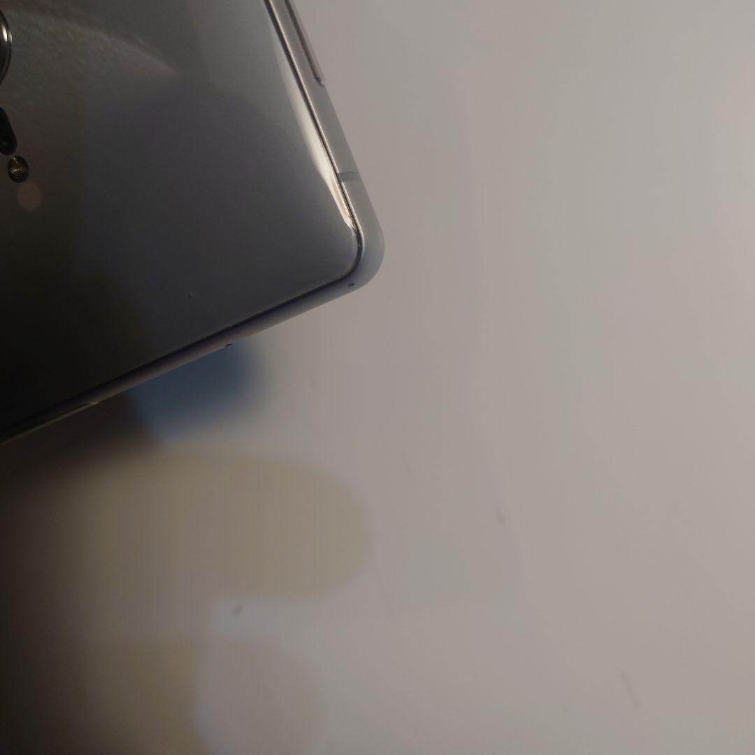 Xperia xz2 リキッドシルバー