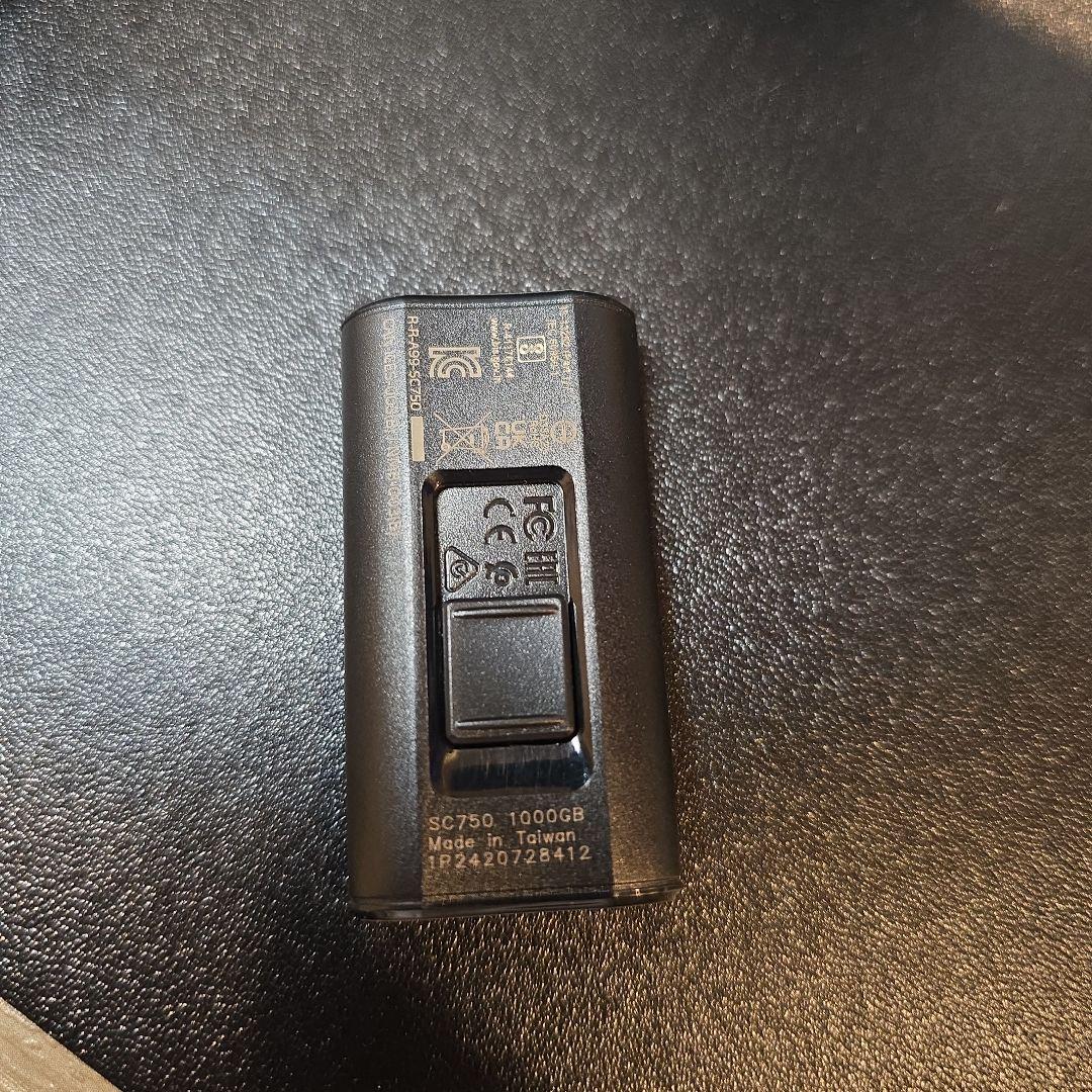 ADATA 外付けSSD 1TB USB-C SC750 中古