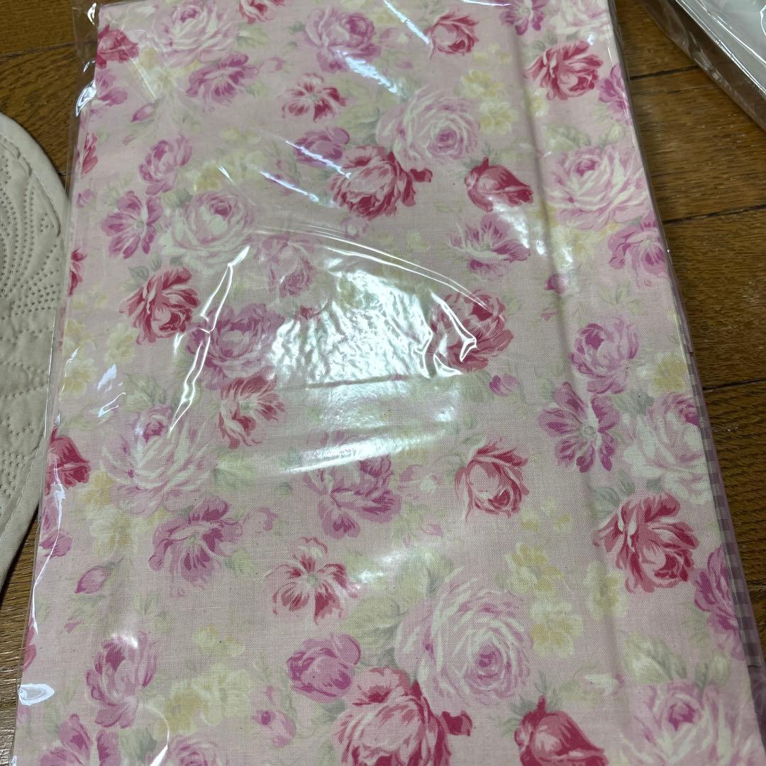 パッチワーク★キット★ローズとナインパッチのキルト