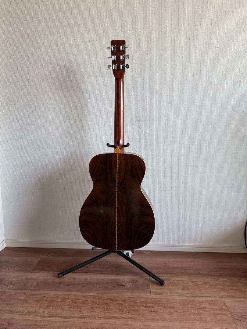 Morris アコースティックギター F-15 ハードケース付き