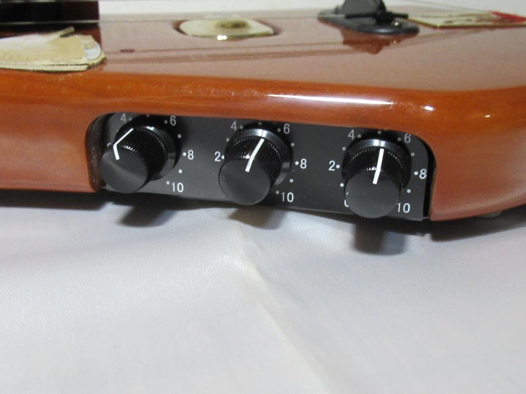 SUZUKI / スズキ　こはく　ソプラノ　電気大正琴　専用ケース付き