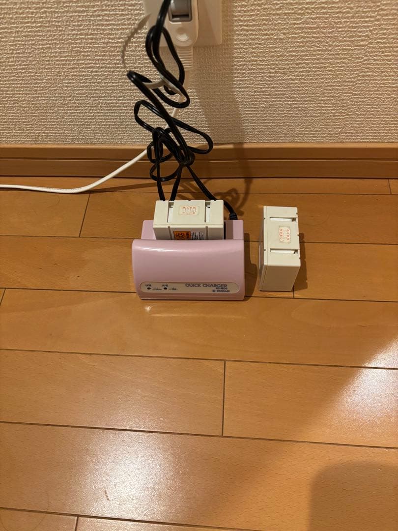 紫色 充電器