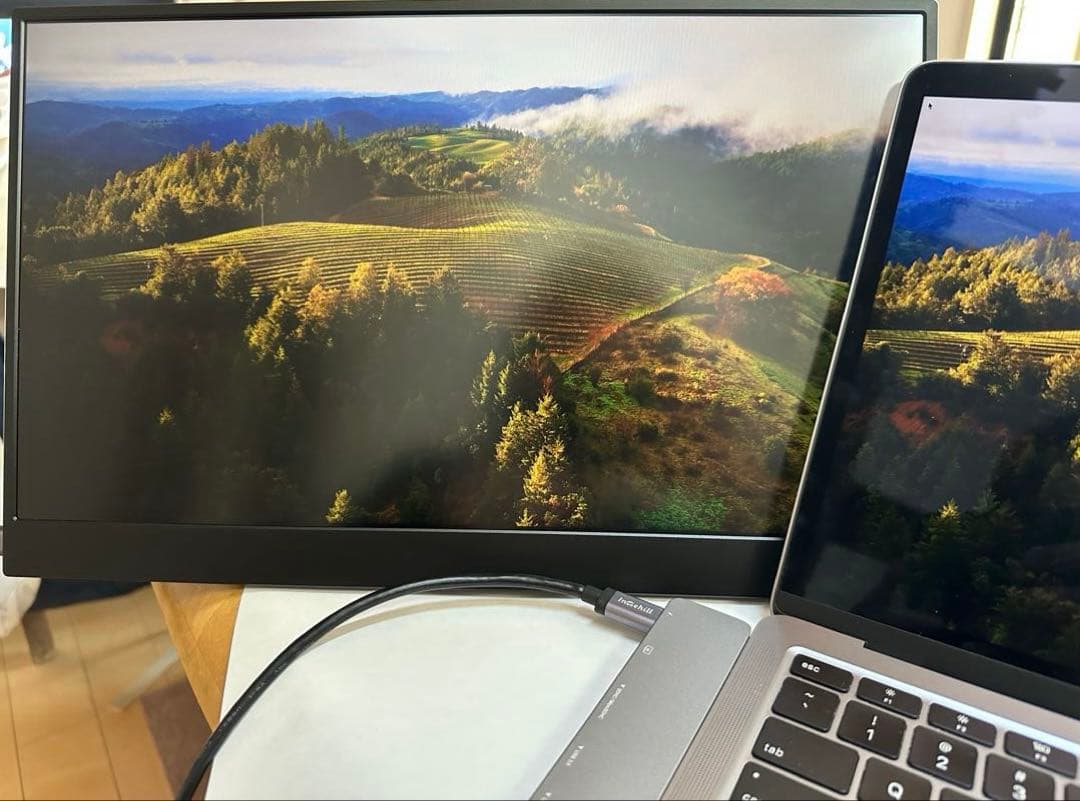 10%Off中‼️ゲーミングに最適‼️15.6インチ モバイルモニター フルHD