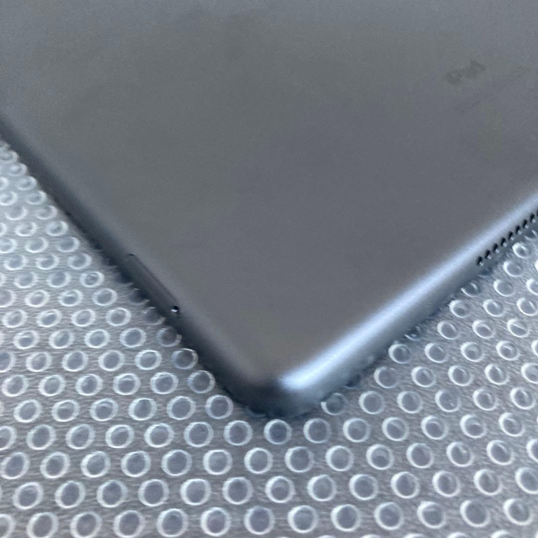 4114【早い者勝ち】美品☆iPad7 第7世代 32GB SIMフリー☆