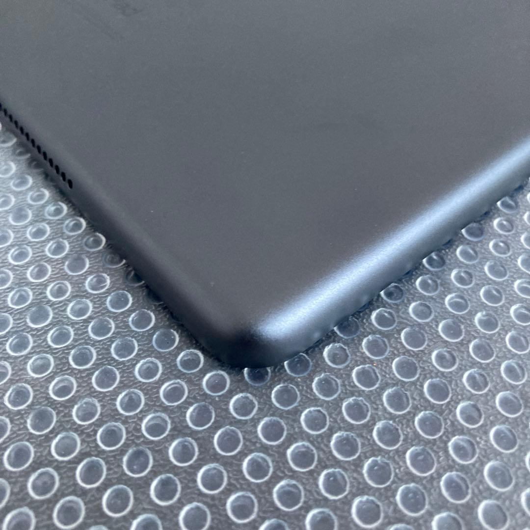 4114【早い者勝ち】美品☆iPad7 第7世代 32GB SIMフリー☆