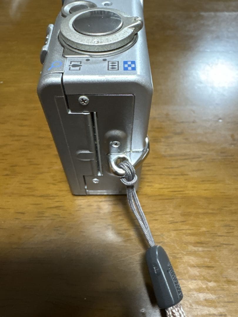 【ジャンク品】Canon IXY DIGITAL500コンパクトデジタルカメラ