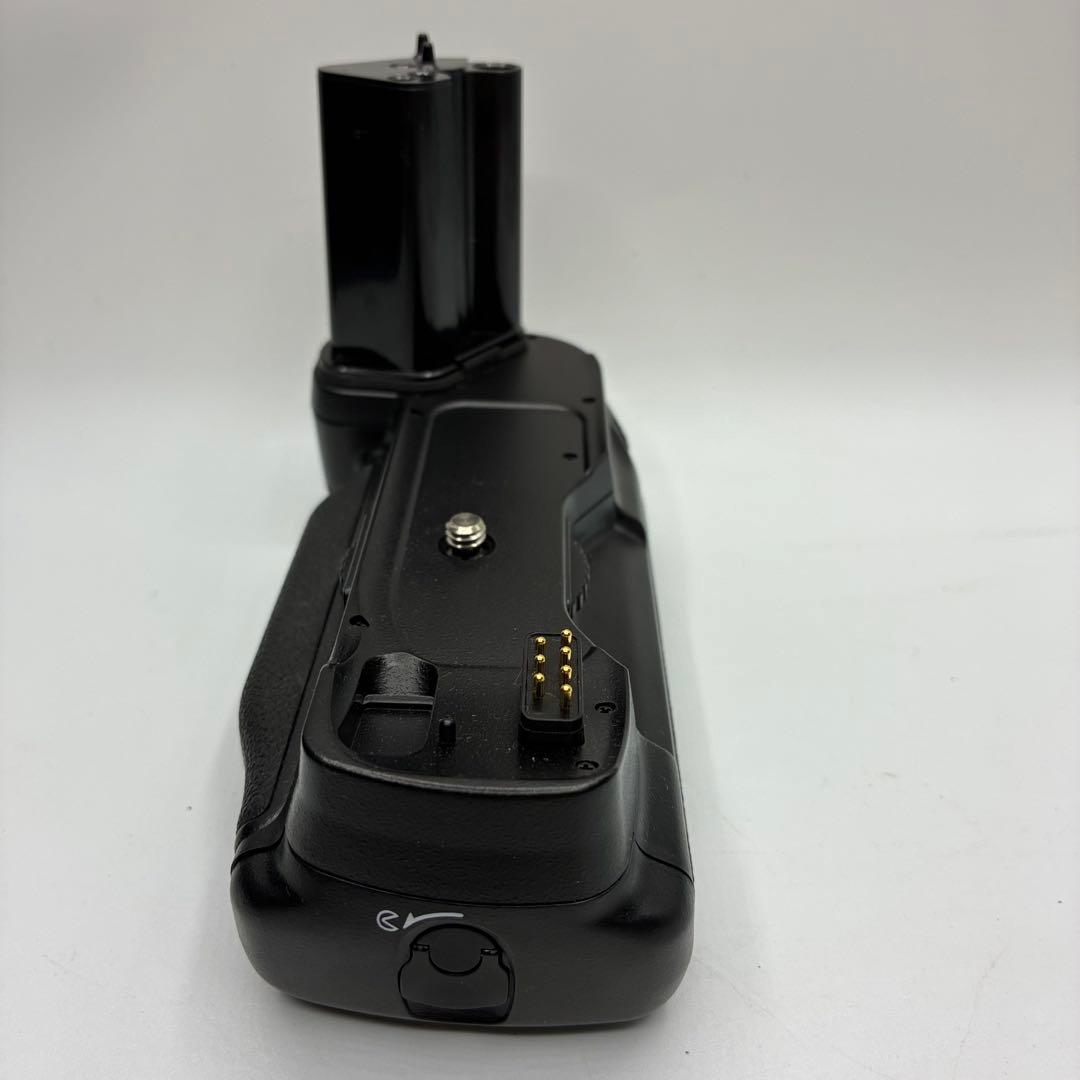 ⭐️美品　NIKON マルチパワーバッテリー パックMB-15 F100用グリップ