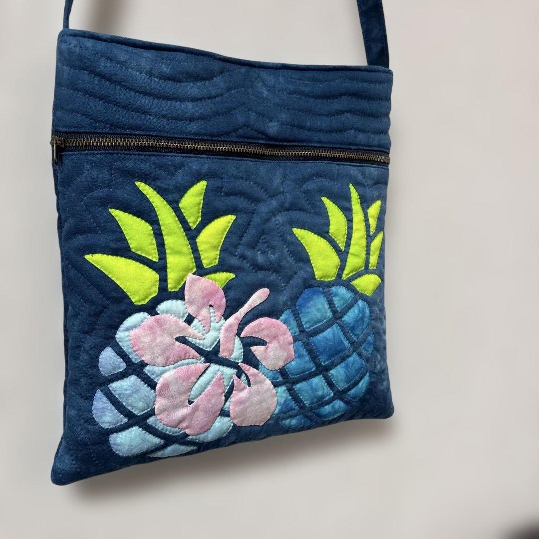 ハワイアンキルトショルダーバッグ ★ハンドメイドパイナップル★